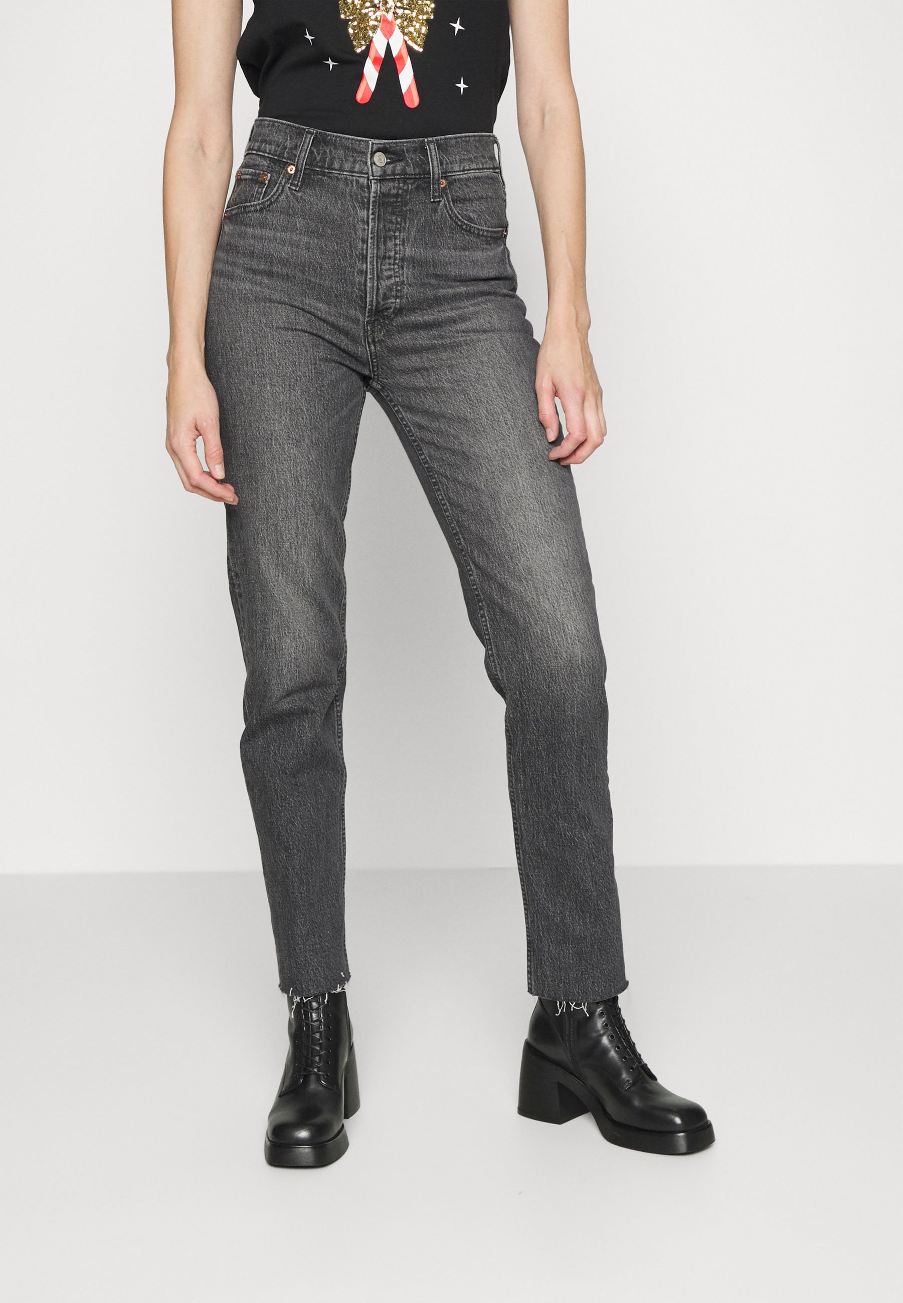 Straight leg jeans - washed black 