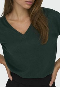 JDY TONSY - Langarmshirt - scarab