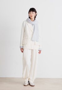 Calvin Klein CHUNKY OPEN SCARF - Šal - pearl grey