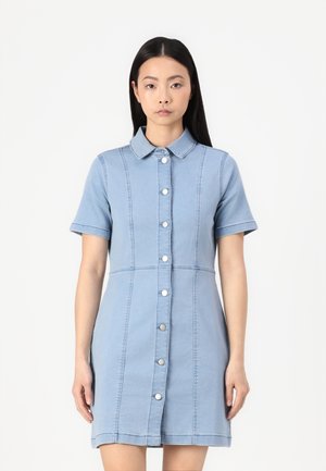 NMNISA SLIM DRESS  - Robe en jean - light blue denim