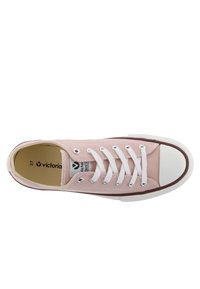 Victoria Shoes Baskets basses - peau de rose