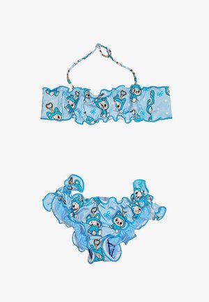 Costume da bagno per bambini a due pezzi blu con volant, caratterizzato da un personaggio dei cartoni animati giocoso che tiene in mano un motivo a chiave.