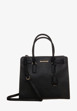 Sort Michael Kors lædertaske med dobbelte håndtag, justerbar skulderrem og gyldent logo foran.