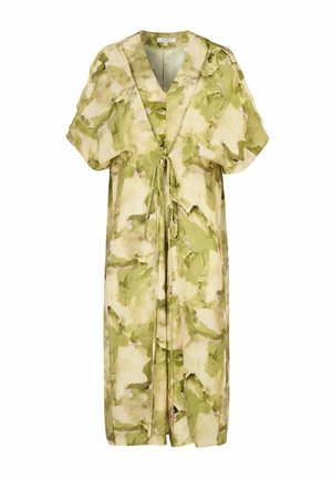 Langes Kleid mit Puffärmeln und Taillengürtel, mit einem abstrakten Aquarellmuster in Grün und Beige.