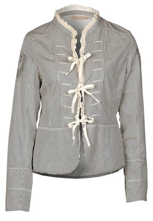 Jasnobrązowa i biała marynarka w cienkie paski na długie rękawy z falbanianym kołnierzem i trzema kokardami zawiązanymi z przodu.