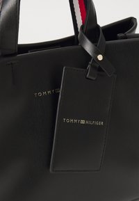 Tommy Hilfiger ESTABLISHED - Håndtasker - black
