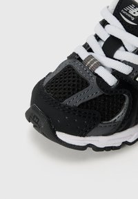 New Balance 530 UNISEX - Sneaker low - black