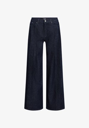 Vaqueros de pierna ancha de color azul oscuro, confeccionados en denim. Presentan una cinturilla alta, bolsillos frontales y detalles de costura a lo largo de las costuras laterales.