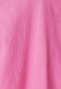 ST MRLO MILLS  - Maksimekko - bubble gum pink