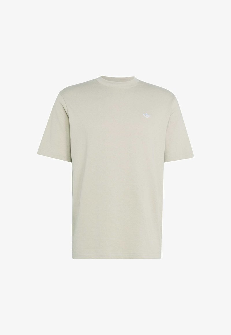 Lys beige t-shirt med korte ærmer og rund halsudskæring med lille hvid Adidas-logo på venstre bryst, ensfarvet front, afslappet stil.