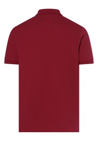 Bordeaux polo shirt van zachte stof, met een klassieke kraag en korte mouwen, in een effen kleur zonder zichtbare patronen of details.