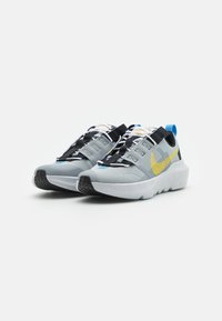 Nike Sportswear CRATER IMPACT UNISEX - Sneakers - light smoke grey/vivid sulfur/university blue/white/black