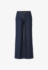 Wide fit PCSELMA LW - Vaqueros a campana - dark blue denim