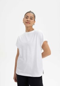 Unausgewählt, weiß