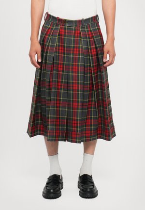 CULOTTES - Shorts - red/green