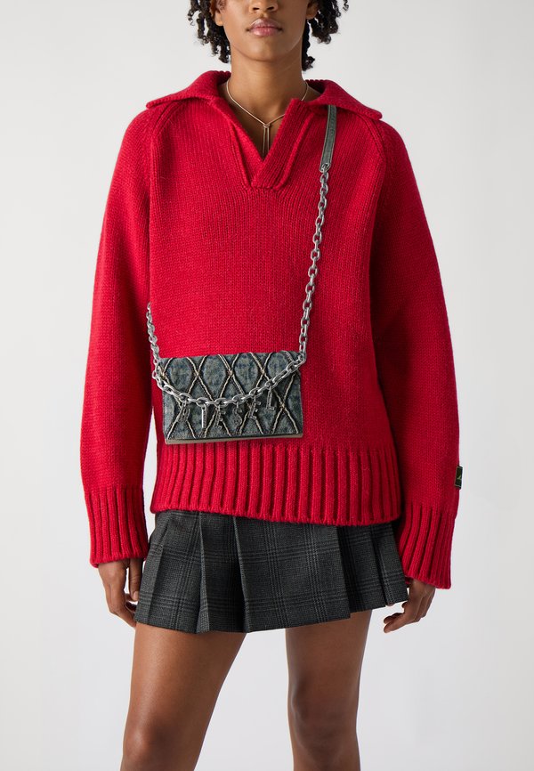 CHARM-D WALLET STRAP - Wallet