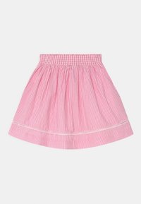 Růžová a bílá pruhovaná sukně s volánkovým pasem, rozšířeným střihem a dekorativním lemem na spodním okraji. Vyrobena z lehké látky.