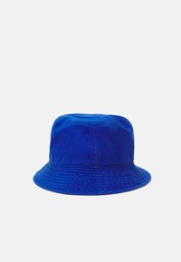 Nike Sportswear APEX BUCKET UNISEX - Klobouk - game royal/white
