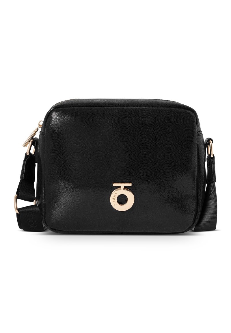 Borsa a mano sintetica nera con una texture liscia, forma rettangolare, chiusura con zip e accento del logo in tono oro sulla parte anteriore. Inclusa tracolla regolabile.