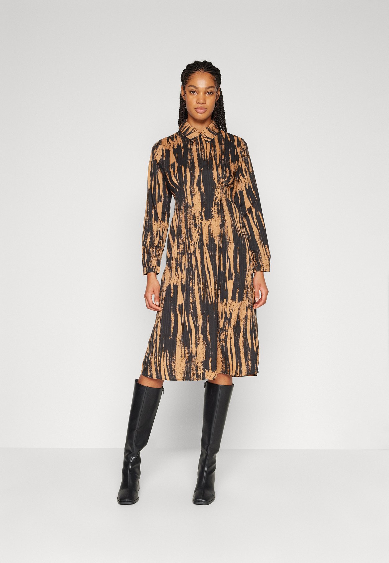 ONLWOODIE L/S ZIP B.K. DRESS EX PTM