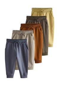 Fünf Paare Herren-Sweatshorts in verschiedenen Farben: Blau, Grau, Braun, Grün und Gelb. Jedes Paar verfügt über einen elastischen Bund und Seitentaschen.