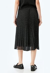 Koton Falda acampanada - black