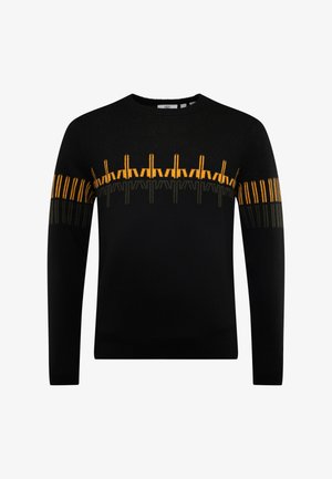 Schwarzer Pullover mit einem geometrischen Muster in Gelb und Grün über der Brust und an den Ärmeln, mit Rundhalsausschnitt und gerippten Bündchen.