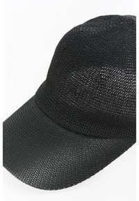 Part Two Sapka - black