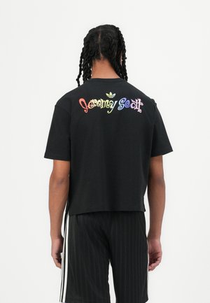 X JEREMY SCOTT PRIDE TEE UNISEX - Print T-shirt - black