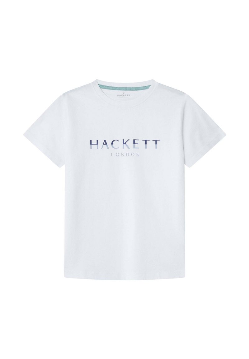 Bílá bavlněná tričko s krátkým rukávem, s modře přecházejícím logem, které zní "HACKETT LONDON" přes hruď.