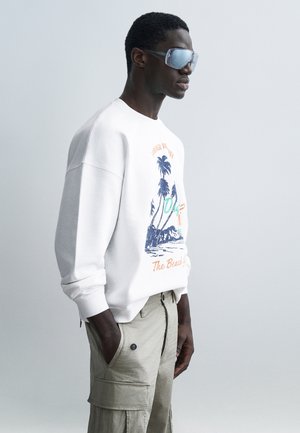 RELAX FIT CREW NECK - Sportinis megztinis - white