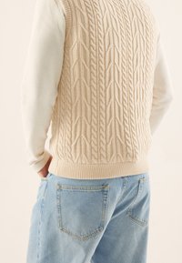 Pier One Weste - beige