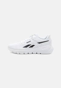 Fehér sportcipő légáteresztő hálós felsőrészel, fekete kiegészítőkkel és párnázott fehér talppal. A Reebok logója a nyelven és az oldalon található.