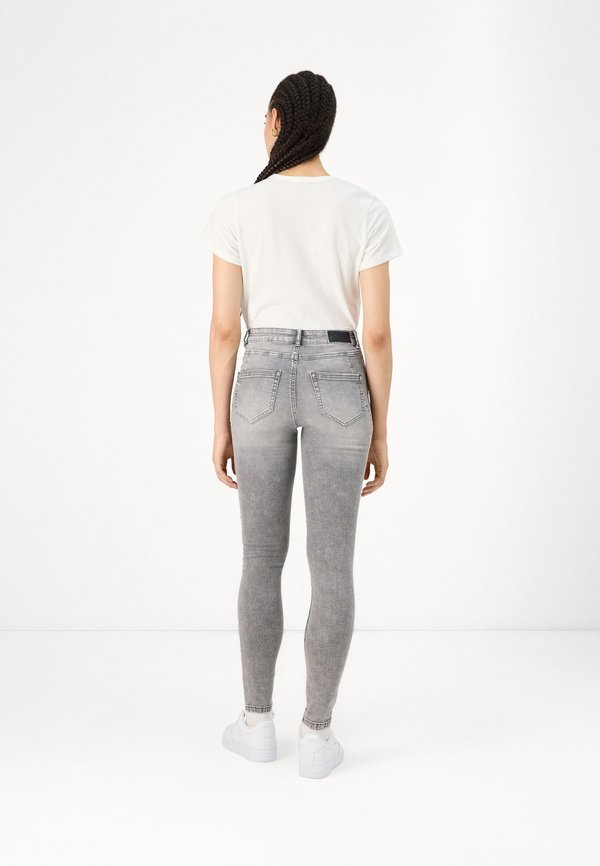 ONLWAUW MID WAIST LANK COIN  - Jeans Skinny Fit3