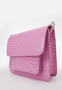 HVISK CAYMAN POCKET TRACE - Taška s příčným popruhem - pastel purple