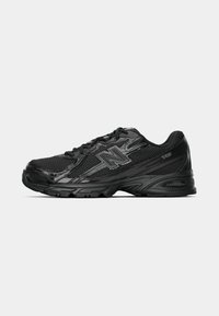 740 UNISEX - Tossud - black