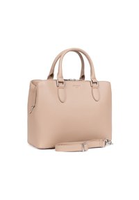 Borsa a mano in pelle beige con finitura texturizzata, doppio manico, accessori in argento e tracolla removibile. Chiusura con zip sulla parte superiore.