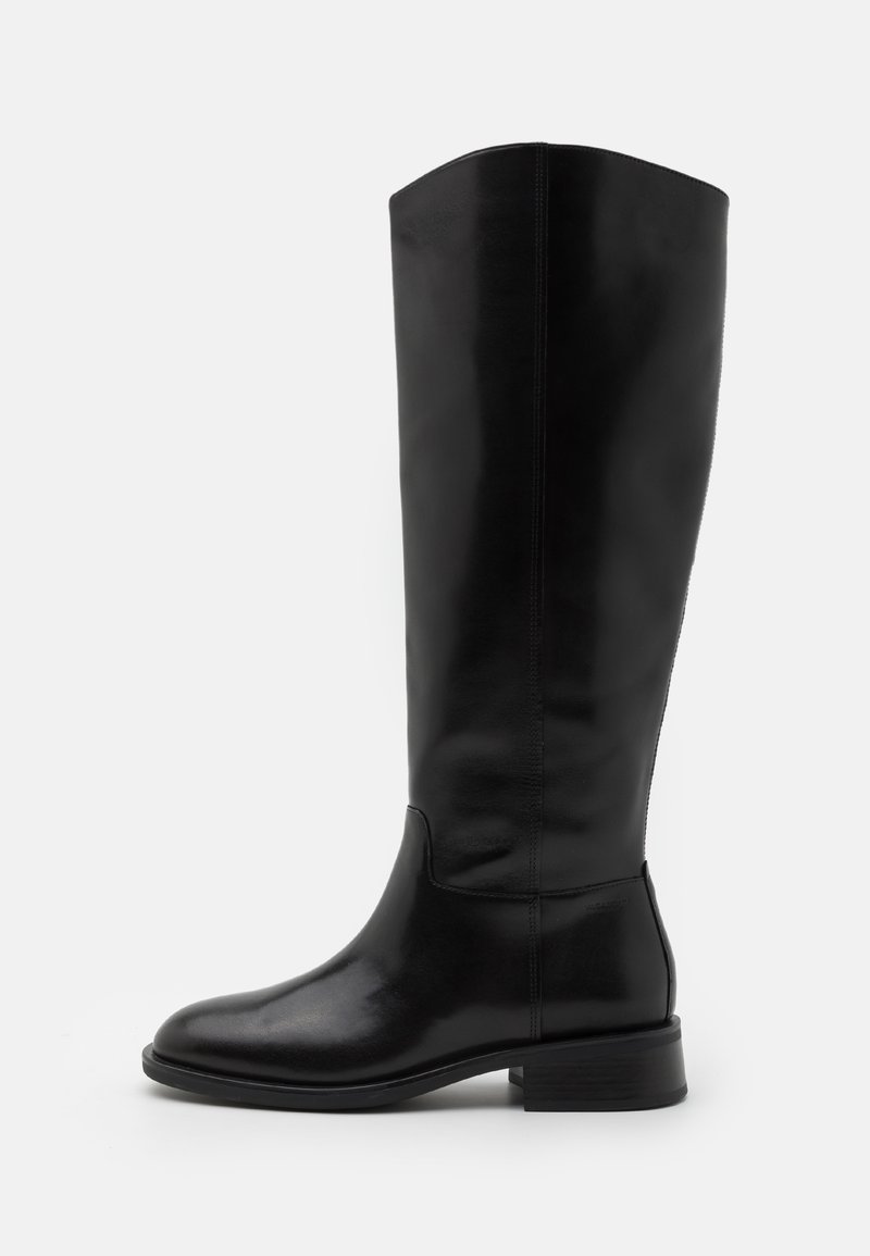 Svarta läderstövlar som når till knäna, med en slät yta, rund tå och en låg blockklack. Minimalistisk design med diskreta sömmar.
