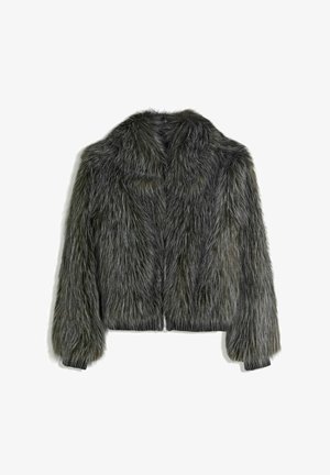 Faux fur-jacka med en grå nyans, med hög krage, långa ärmar och dragkedja fram. Texturen är plyschig och mjuk, med en kortad design.