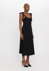 Armani Exchange Vapaa-ajan mekko - black