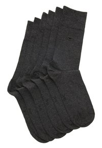Dunkelgraue Baumwollsocken, gestapelt, mit einem gerippten Bündchen und glatter Textur, versehen mit dezenten Logos near der Zehe.