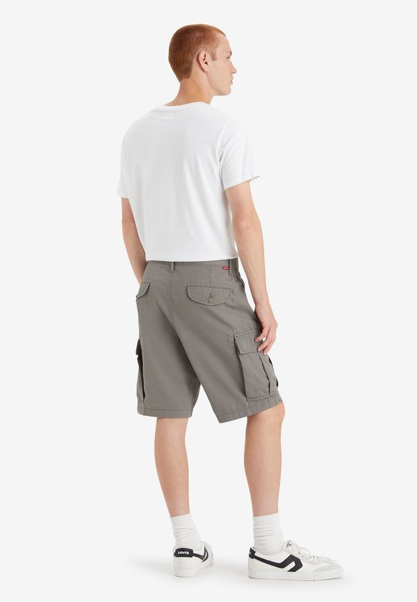 CARRIER - Shorts - smokey olive2