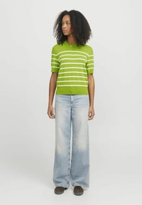 JJXX JXLAYLA COMFY - Jersey de punto - parrot green