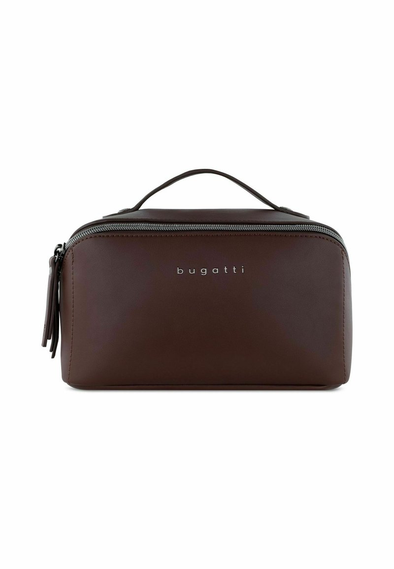 Bruine leren toilettas met een ritsluiting, handvat aan de bovenkant en "bugatti" in reliëf op de voorkant. Glad textuur zonder zichtbare patronen.