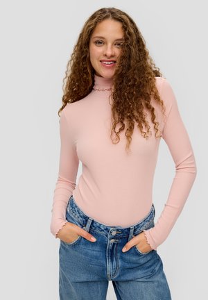 - Sweter