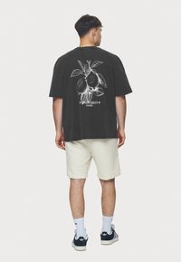 Pegador GORET TEE - Potiskana majica - vintage black