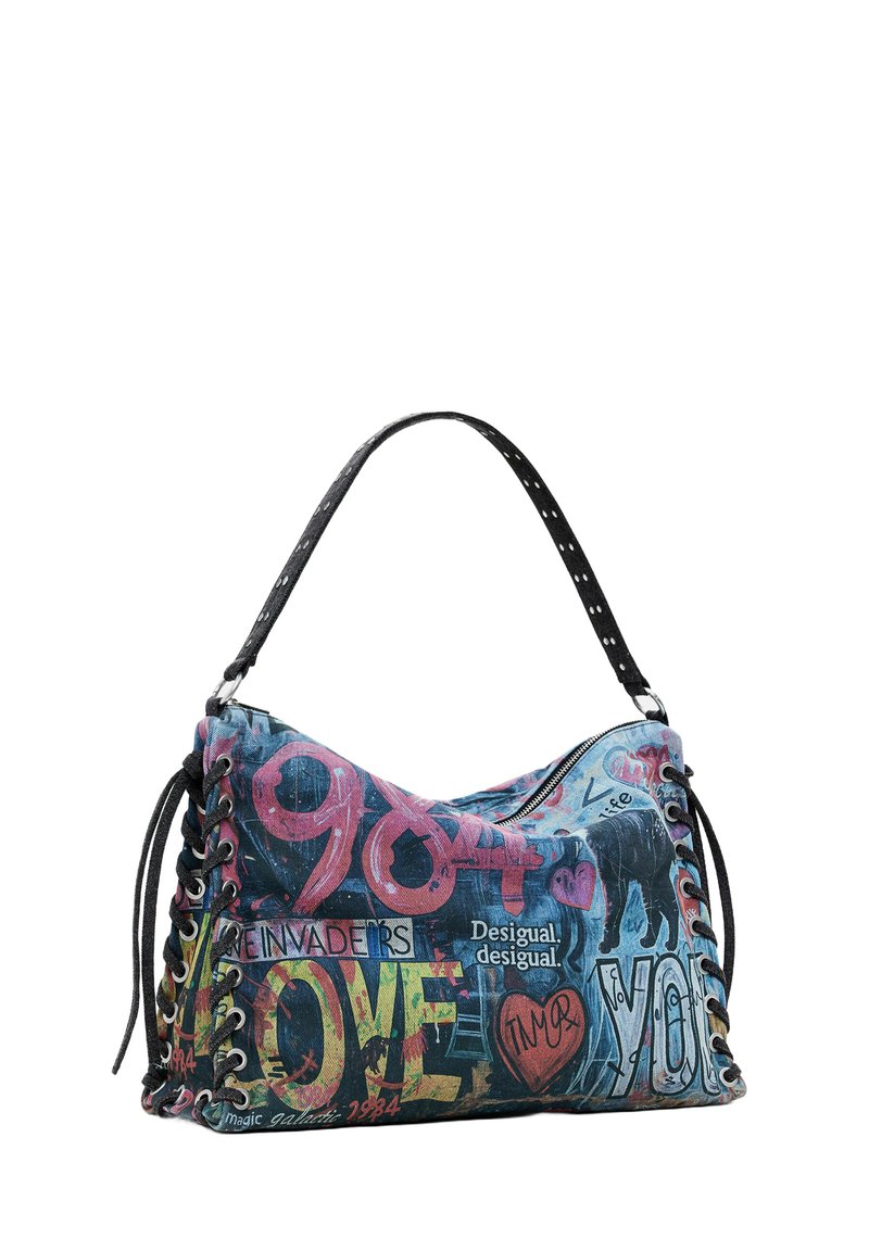 Leinenschultertasche mit bunten Grafiken, die die Texte "LIEBE" und "DICH" zeigt, mit schwarzem Tragegurt und dekorativer Schnürung an den Seiten.