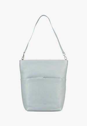 Sac à épaule en cuir bleu clair avec une sangle unique, une poche avant et des fermoirs métalliques argentés.
