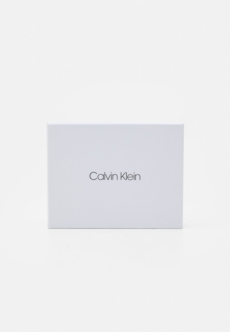 Herren Geldbörsen | Calvin Klein ZIG ZAG BIFOLD COIN Geldbörse black/schwarz - XV81561 Herren Geldbörsen | Calvin Klein ZIG ZAG BIFOLD COIN Geldbörse black/schwarz - XV81561