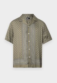 Δεν επιλέχθηκε, foret